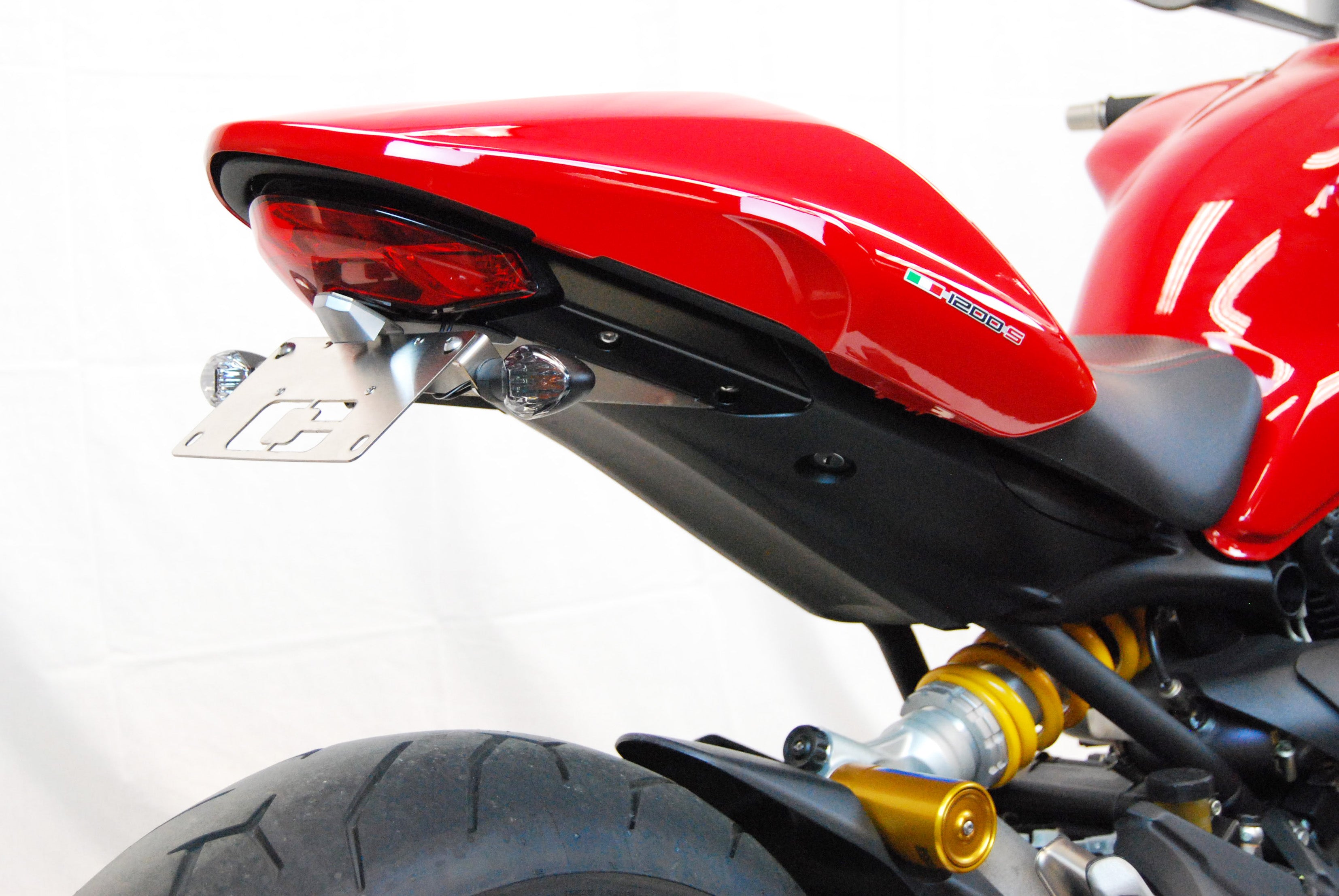 Monster 797 store tail tidy